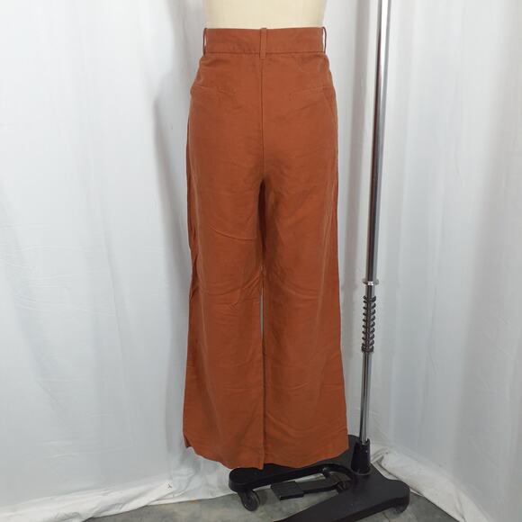 Aritzia 'The Effortless' Brown Pant Size 10 - Picture 3 of 5